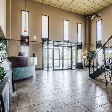 Hutchi Bell Hotel South Hutchinson Eksteriør billede