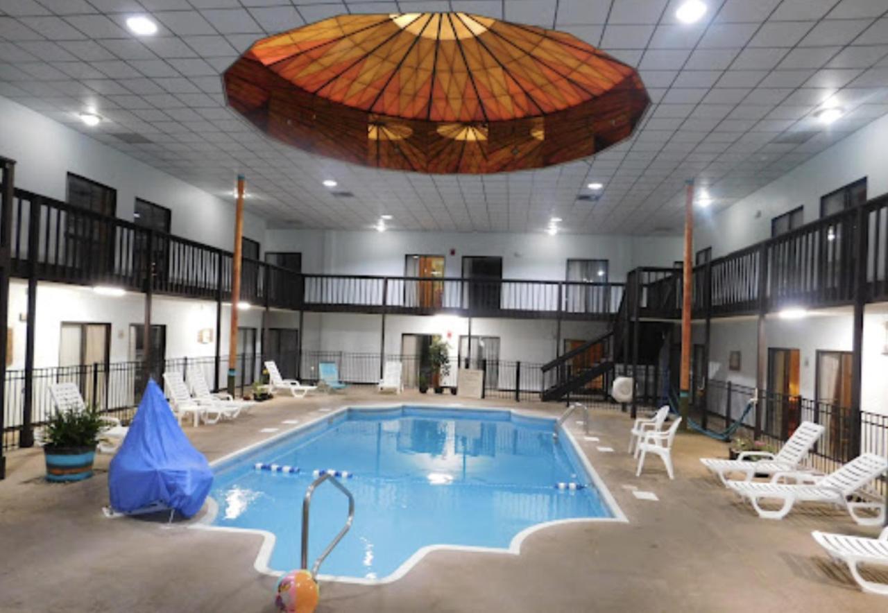 Hutchi Bell Hotel South Hutchinson Eksteriør billede